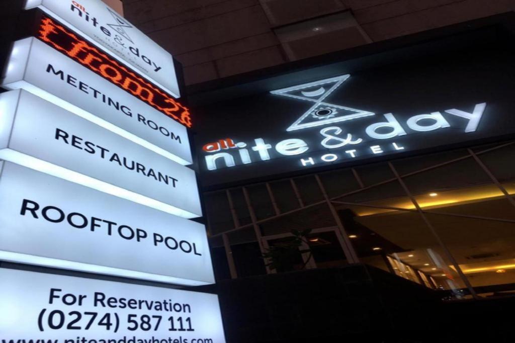 All Nite & Day Hotel Yogyakarta - Gejayan Kültér fotó